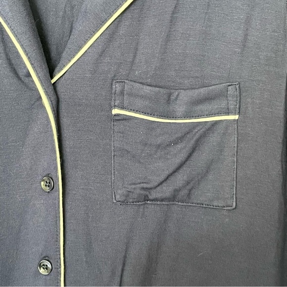 NWT Nordstrom Rack Tranquility Pajama Top in Navy Peacoat Buttons Size Small - Picture 4 of 9